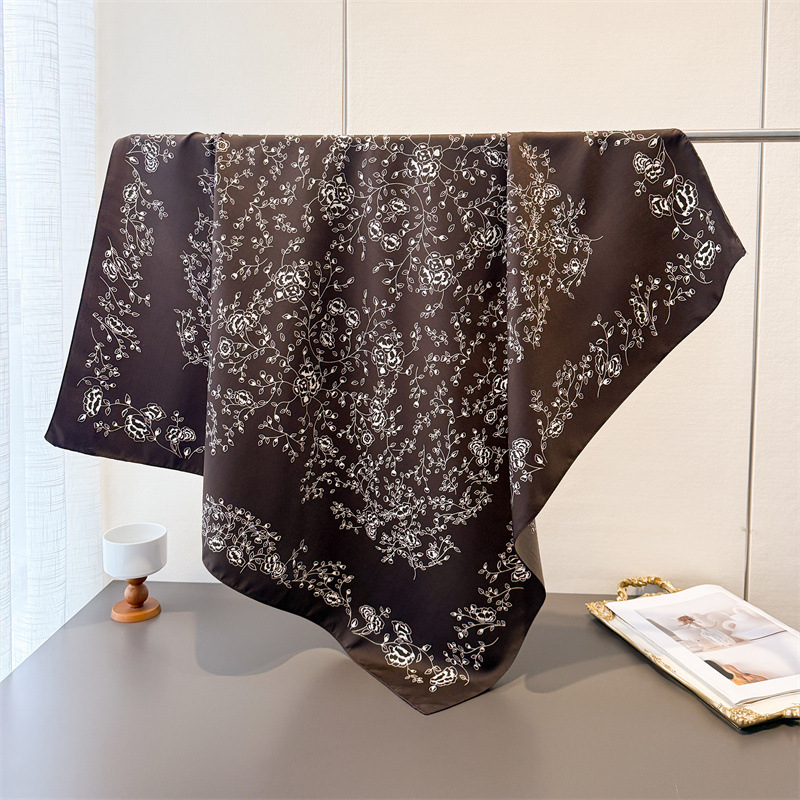 Luxury Vintage 90X90cm Square  - đánh giá và giá Ascot Neck Scarf