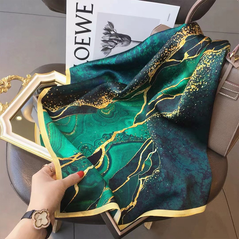 Mùa Đông Hoạt Hình Dễ Thương T - đánh giá và giá Scarf Silk Square